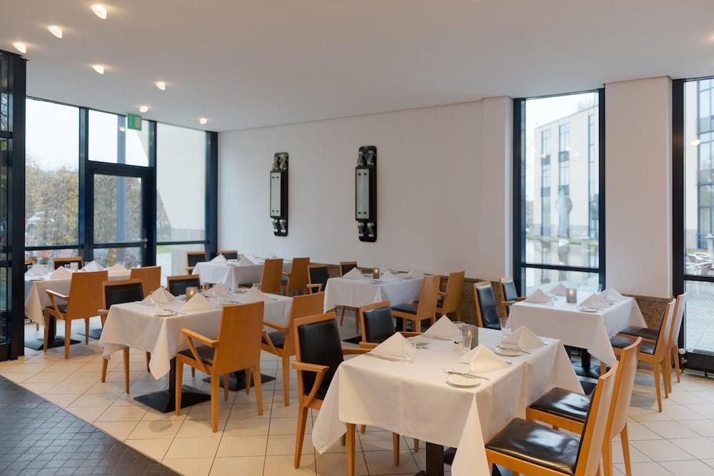 Four Ratingen Dusseldorf Airport Hotel Екстериор снимка