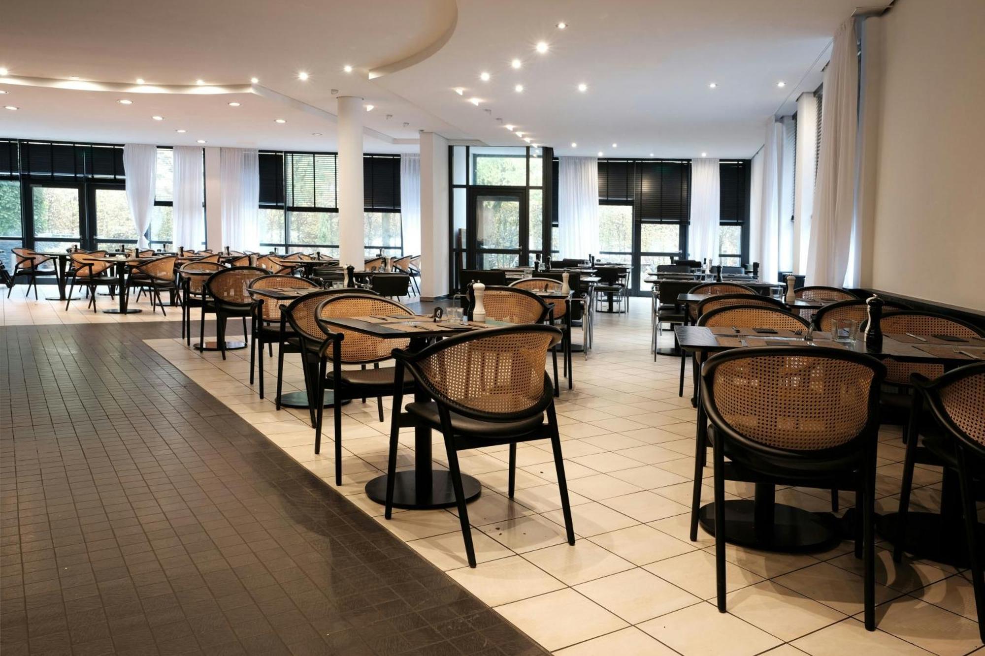 Four Ratingen Dusseldorf Airport Hotel Екстериор снимка